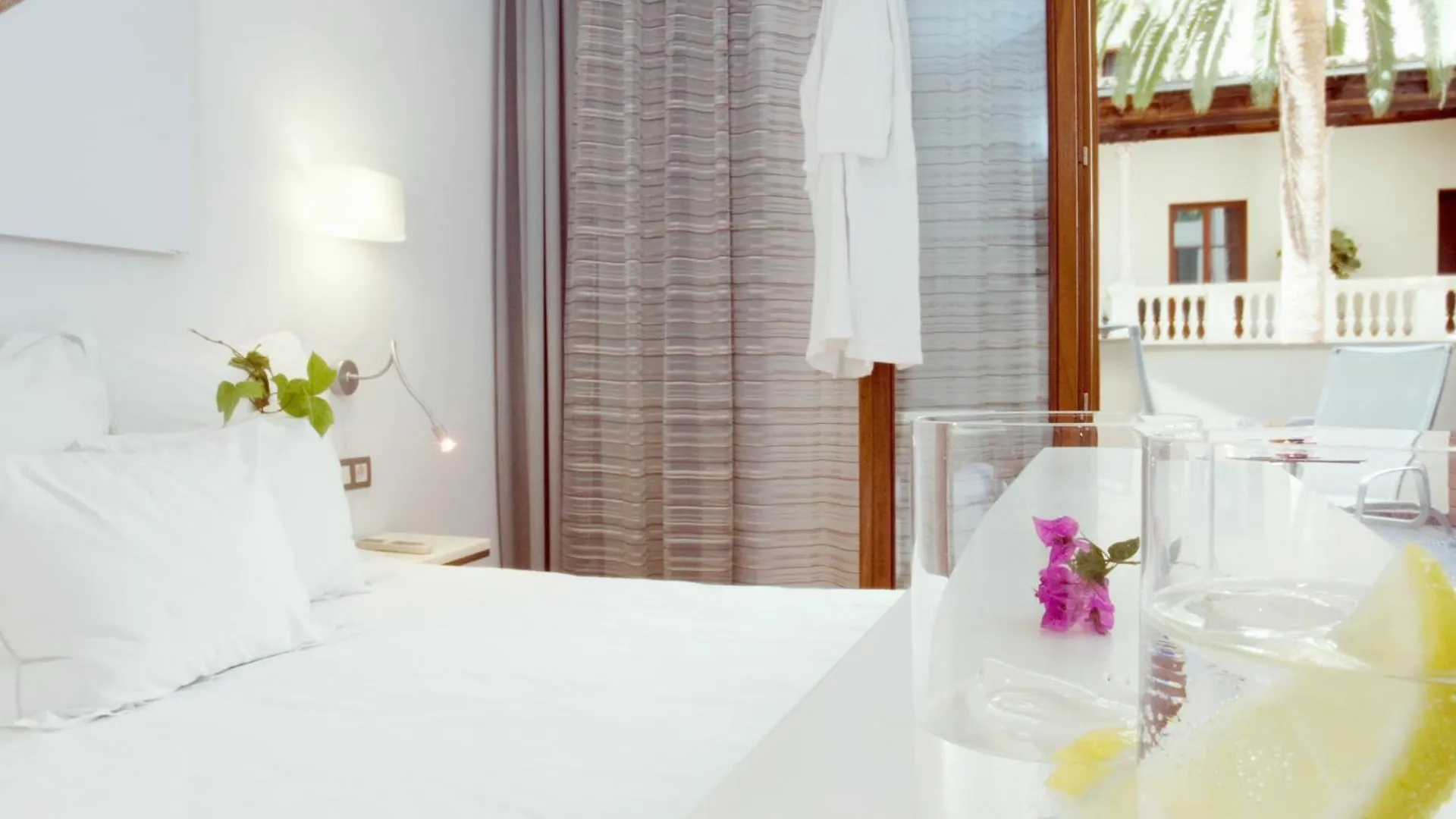 Petit Palace Hotel Tres Palma de Mallorca